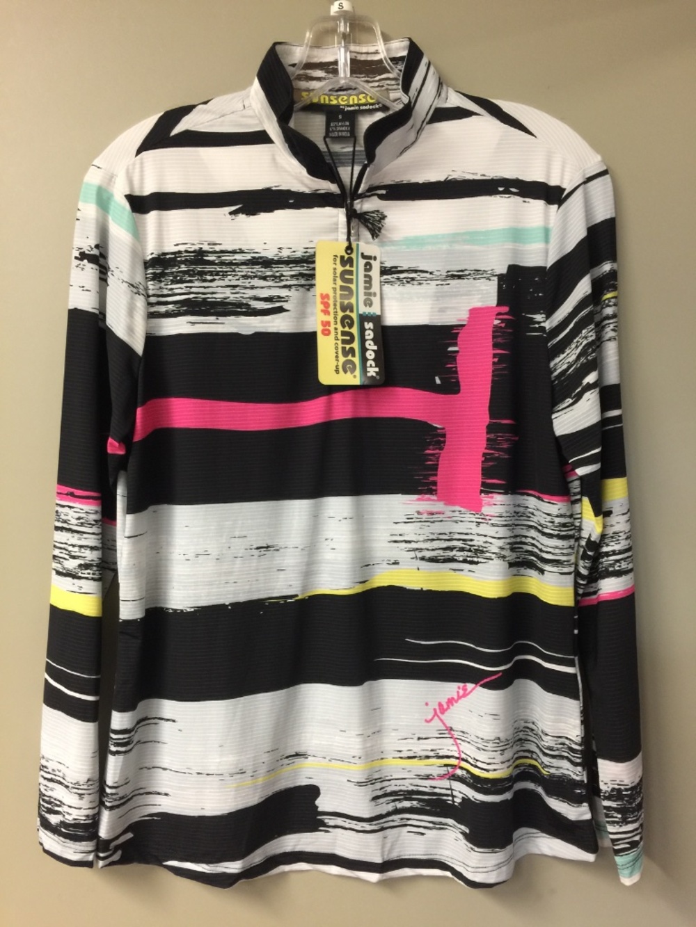 Sunsense by Jamie Sadock Long Sleeve top. Print Jet /Black.